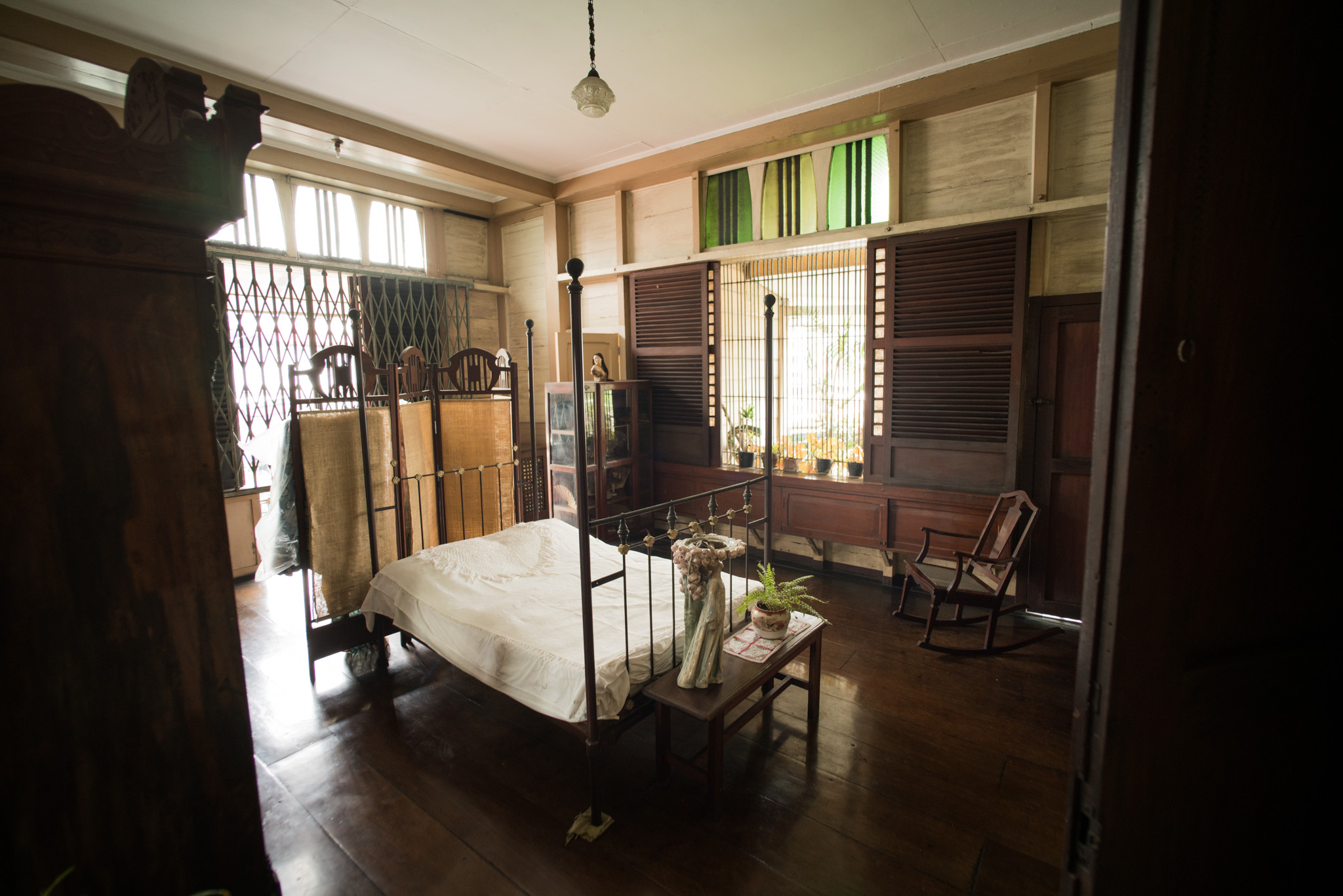 A Quiapo ancestral house fights for survival
