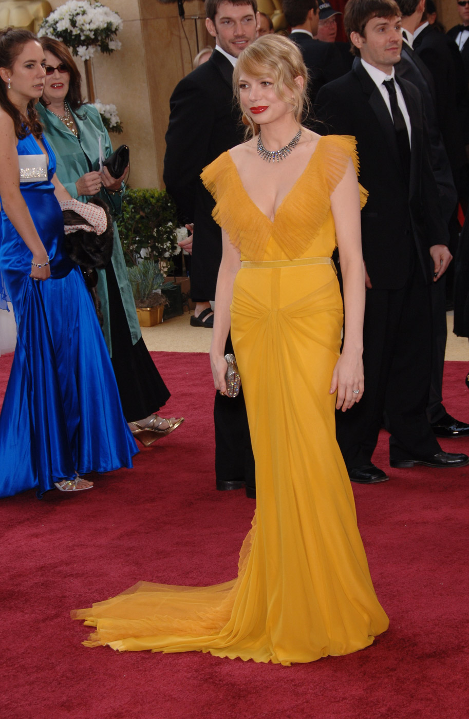 In Photos The Most Unforgettable Dresses In Oscars Red Carpet History