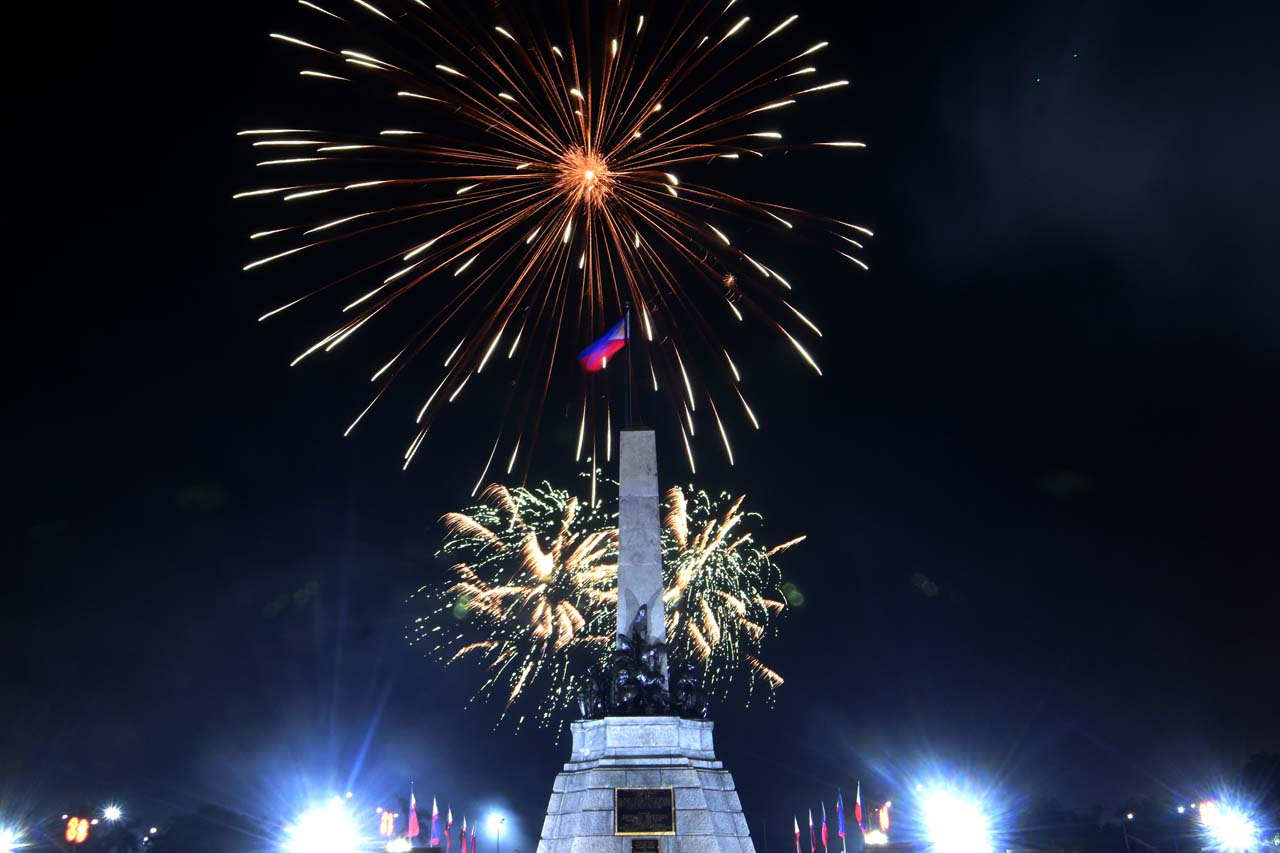 IN PHOTOS: Filipinos welcome 2018