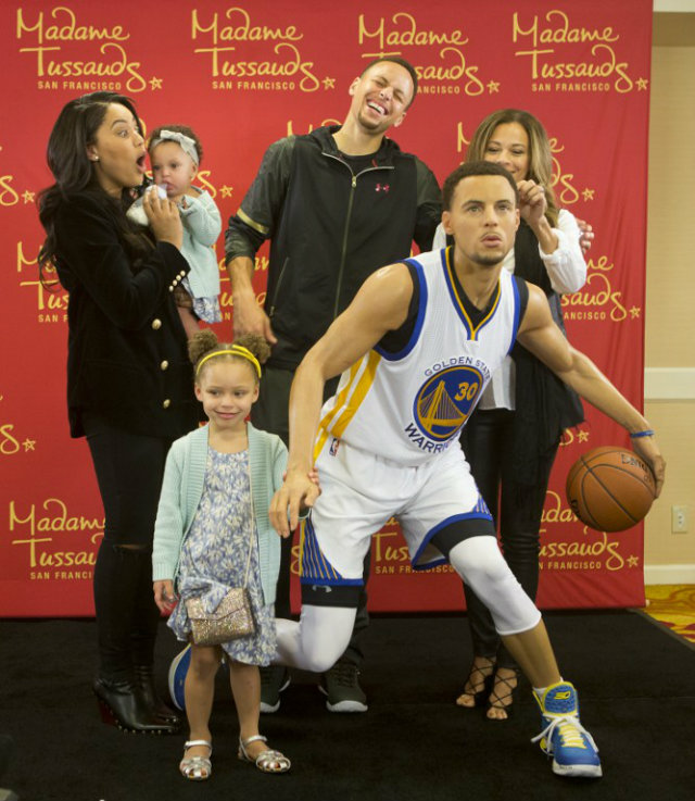Stephen Curry wax figure unveiled by Madame Tussauds