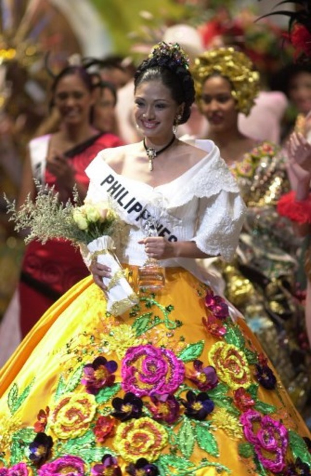 in-photos-ph-bets-national-costumes-at-the-miss-universe-pageant