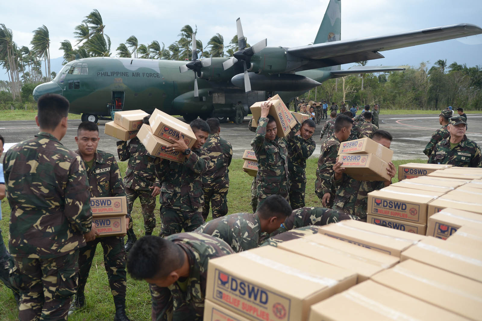 MISLEADING: ‘Photos’ of relief operations in earthquake-hit Mindanao