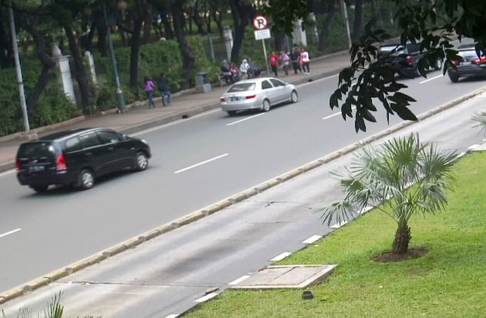 Larangan sepeda motor di jalur protokol diyakini kurangi kemacetan. Foto dari smartcity.jakarta.go.id