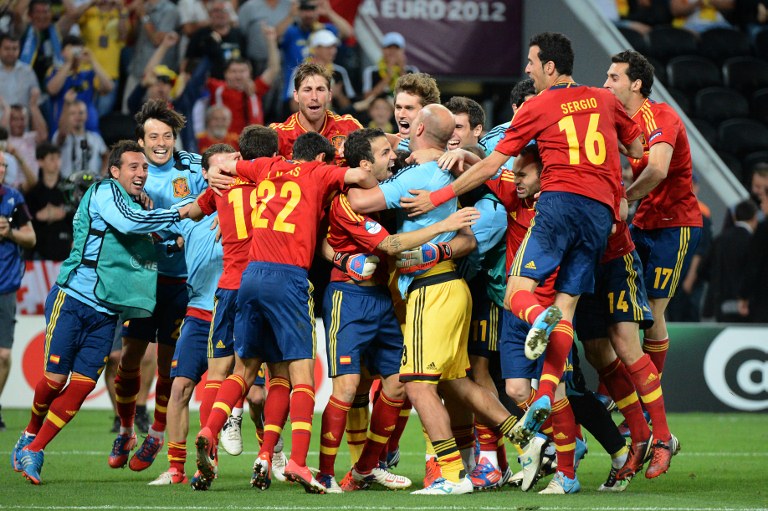 Euro 2012: Fabregas sends Spain into finals