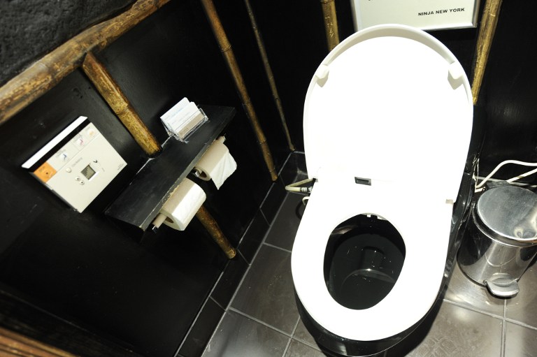 Japan S High Tech Toilet Maker Eyes Global Throne